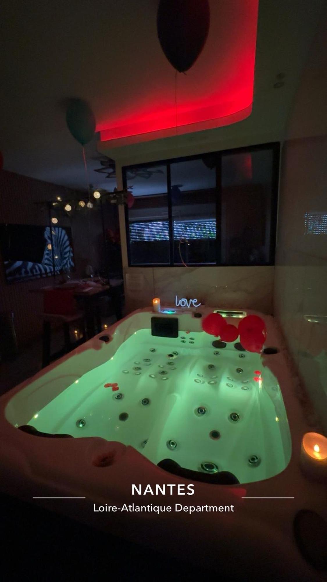 Love Room Nantais Nantes Exterior photo